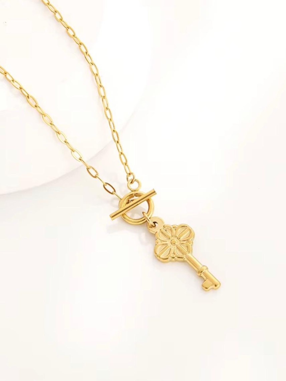 Gold Key Pendant Chain Necklace - Women Jewelry